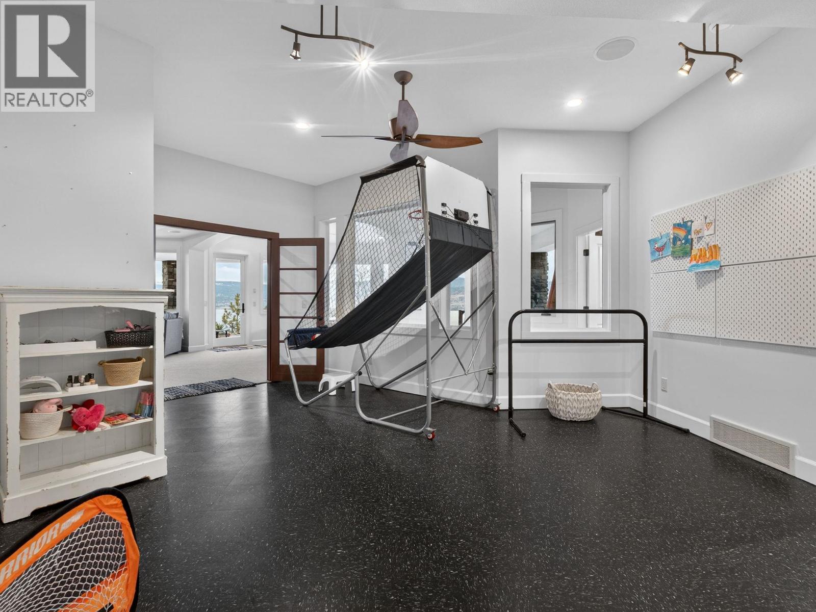  390 Okaview Road, Kelowna