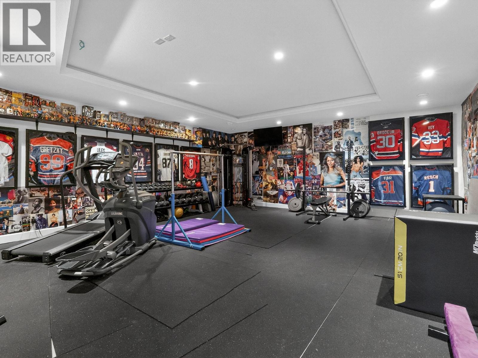  390 Okaview Road, Kelowna