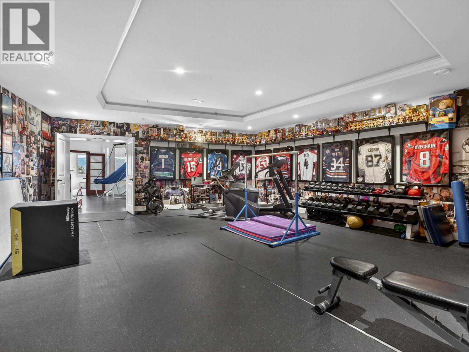  390 Okaview Road, Kelowna