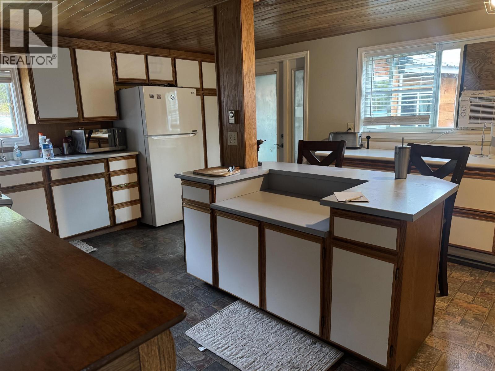 3168 COPELAND ROAD - 3