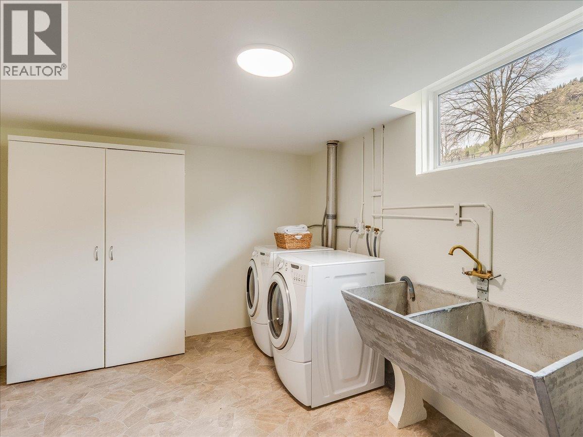 3557 HIGHWAY Drive - 27