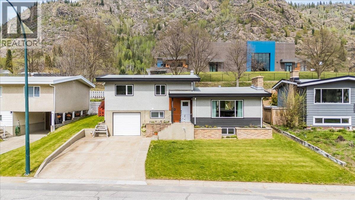 3557 HIGHWAY Drive - Image 2