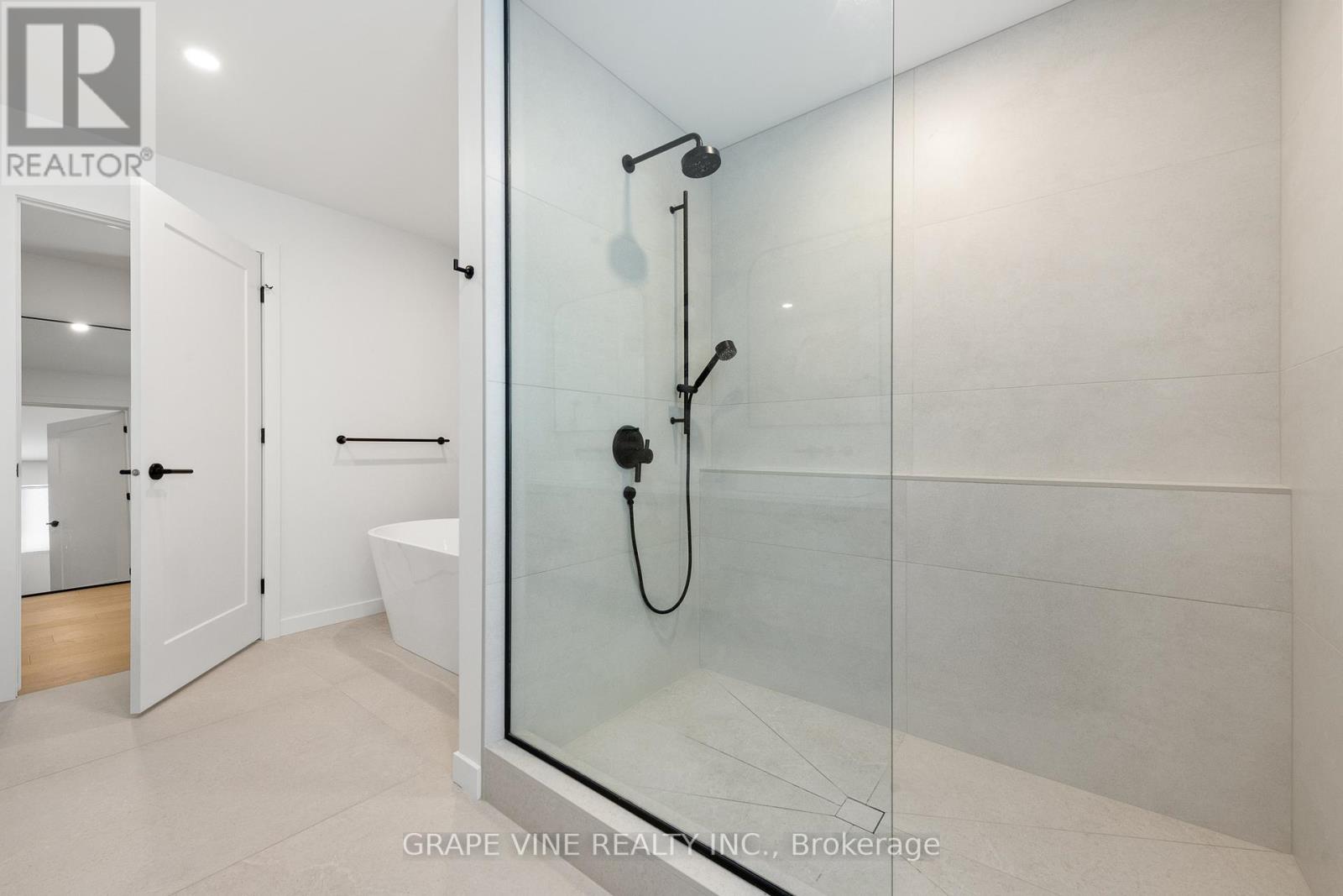 1108A FALAISE ROAD — photo 27
