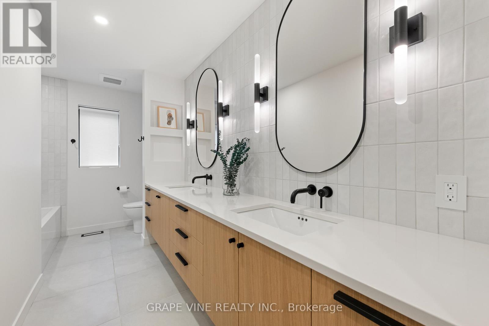 1108A FALAISE ROAD — photo 30