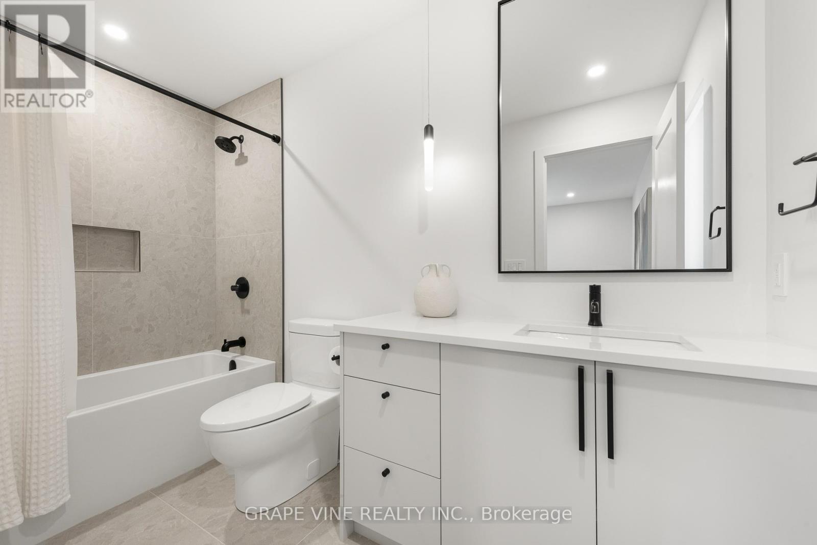 1108A FALAISE ROAD - 37