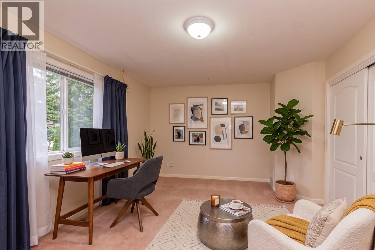 #3 723 Singh Street - 15