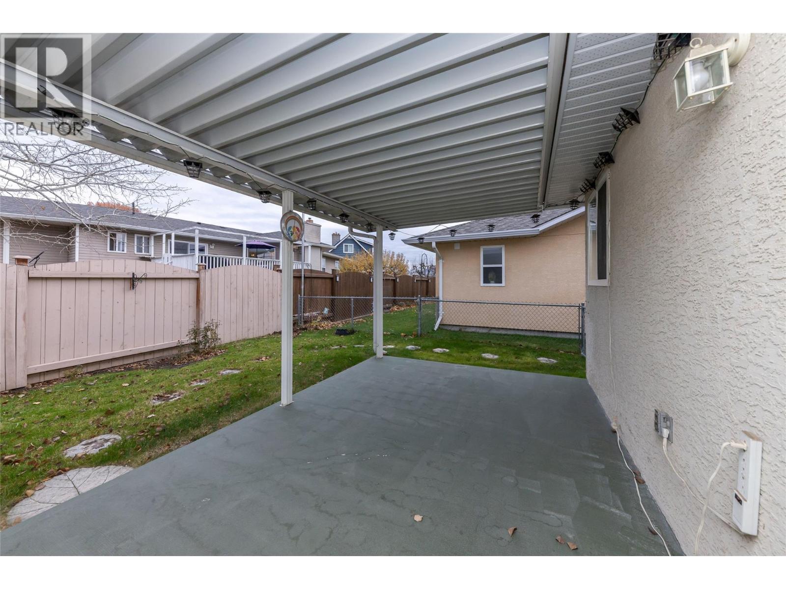 #3 723 Singh Street - 29