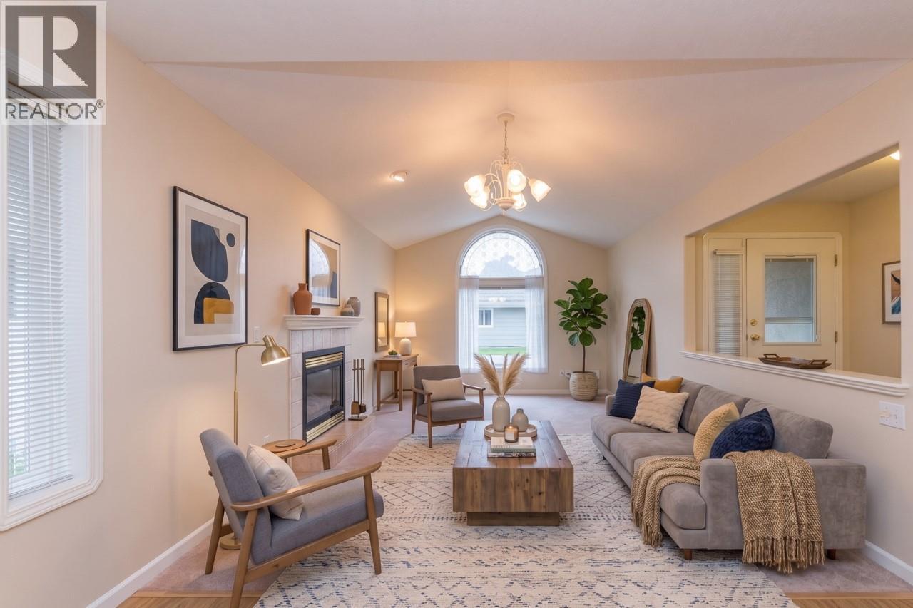 #3 723 Singh Street - Image 3