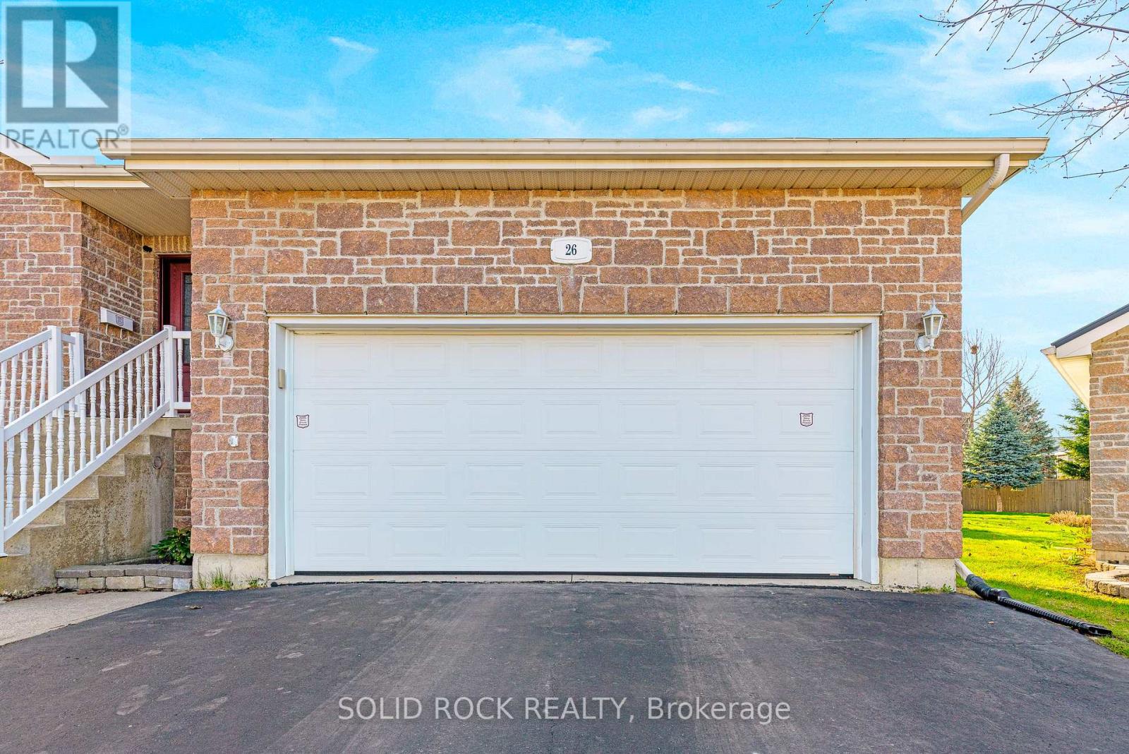 26 REGENCY PLACE - 11