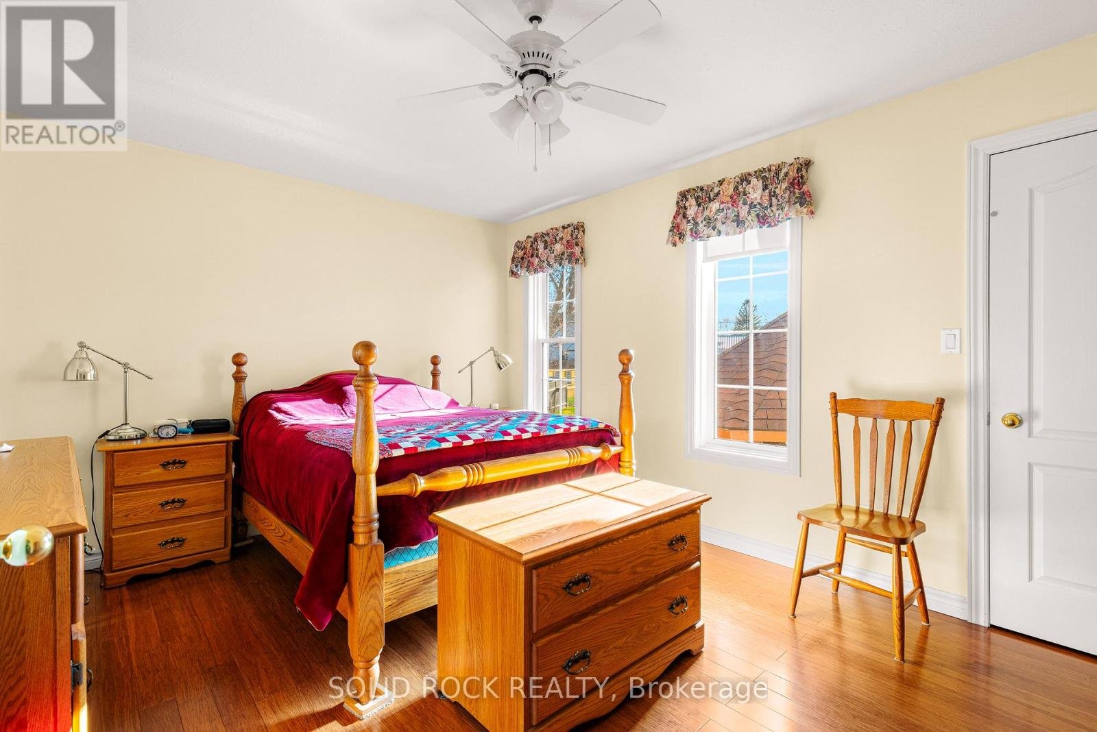 26 REGENCY PLACE - 24
