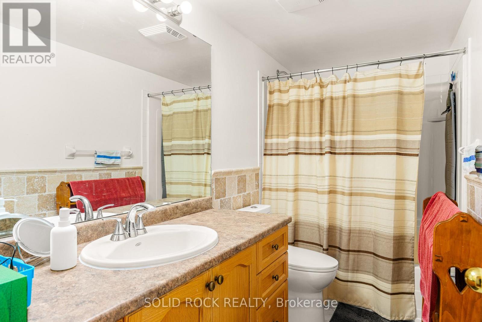 26 REGENCY PLACE - 29