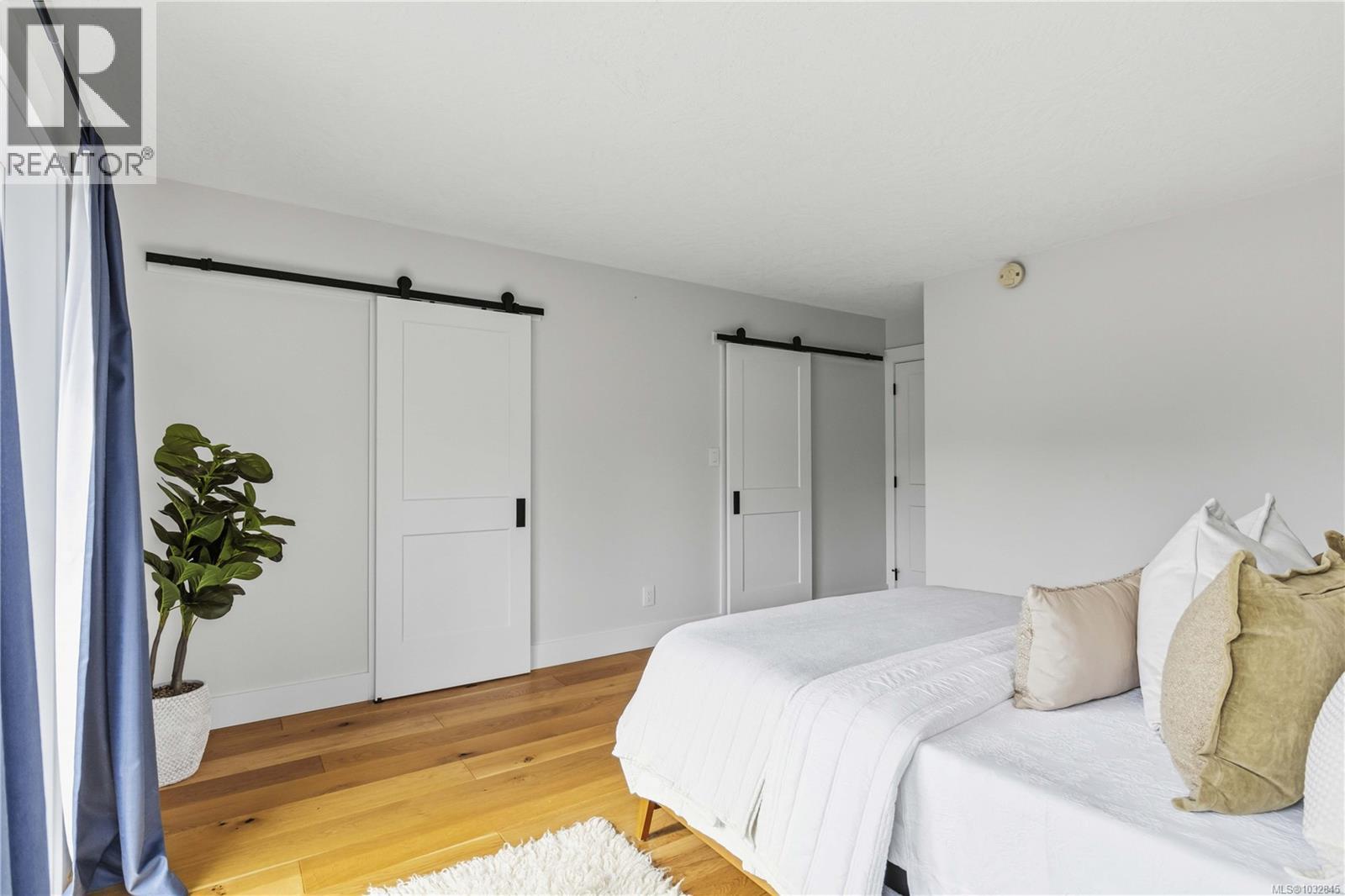  77 View Royal Avenue, View Royal