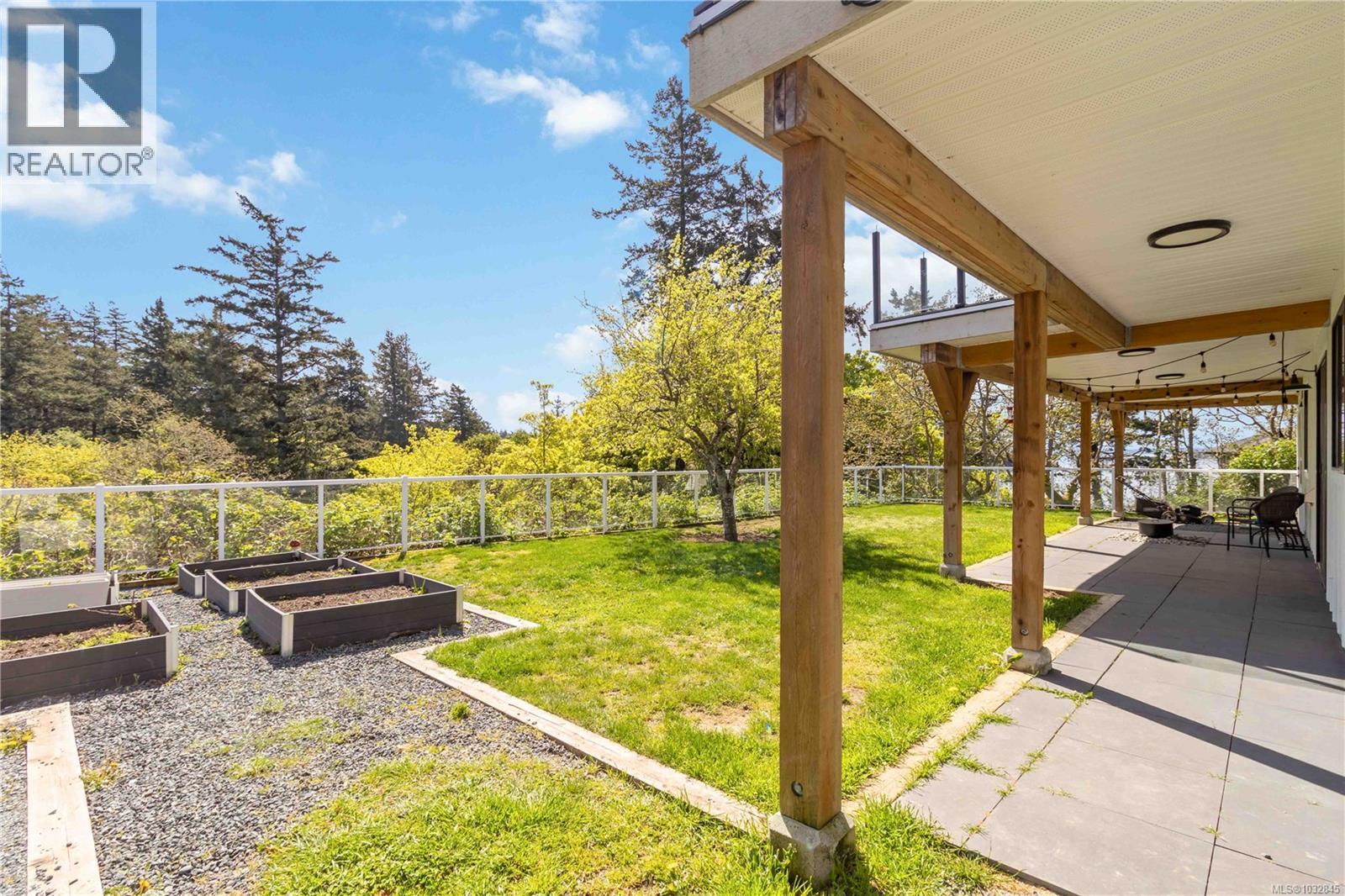  77 View Royal Avenue, View Royal