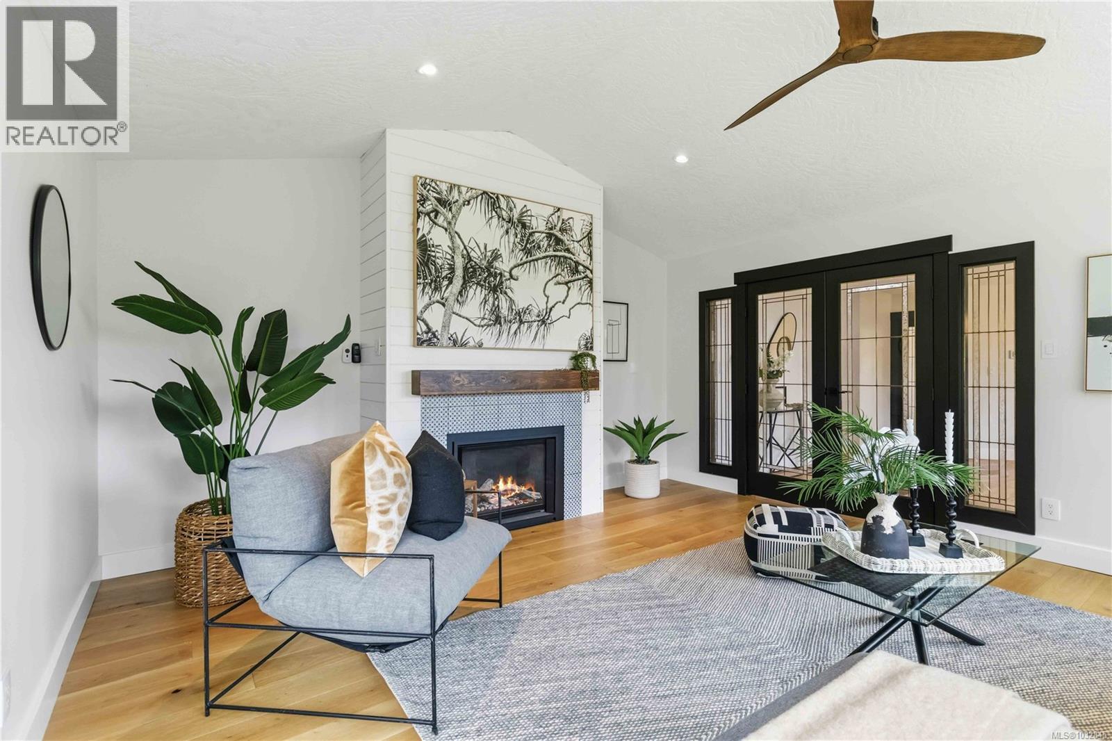  77 View Royal Avenue, View Royal