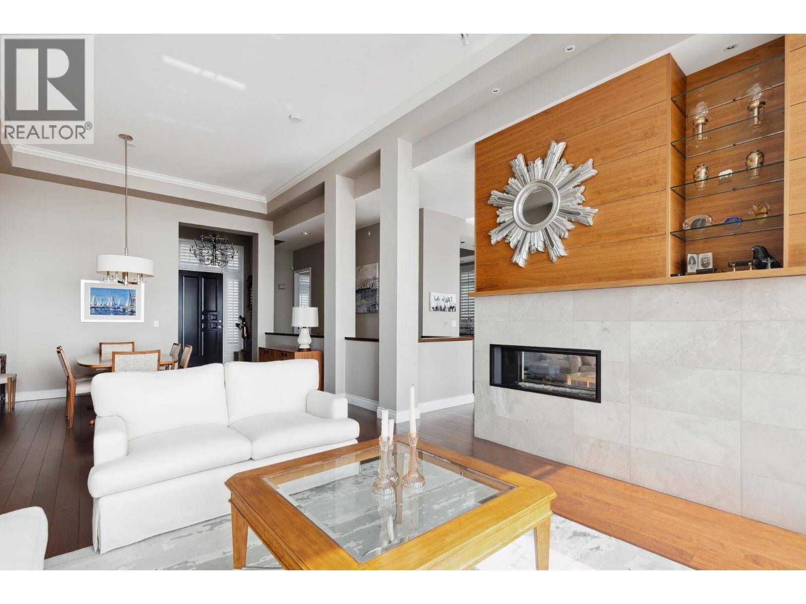 2416 CARR LANE, West Vancouver
