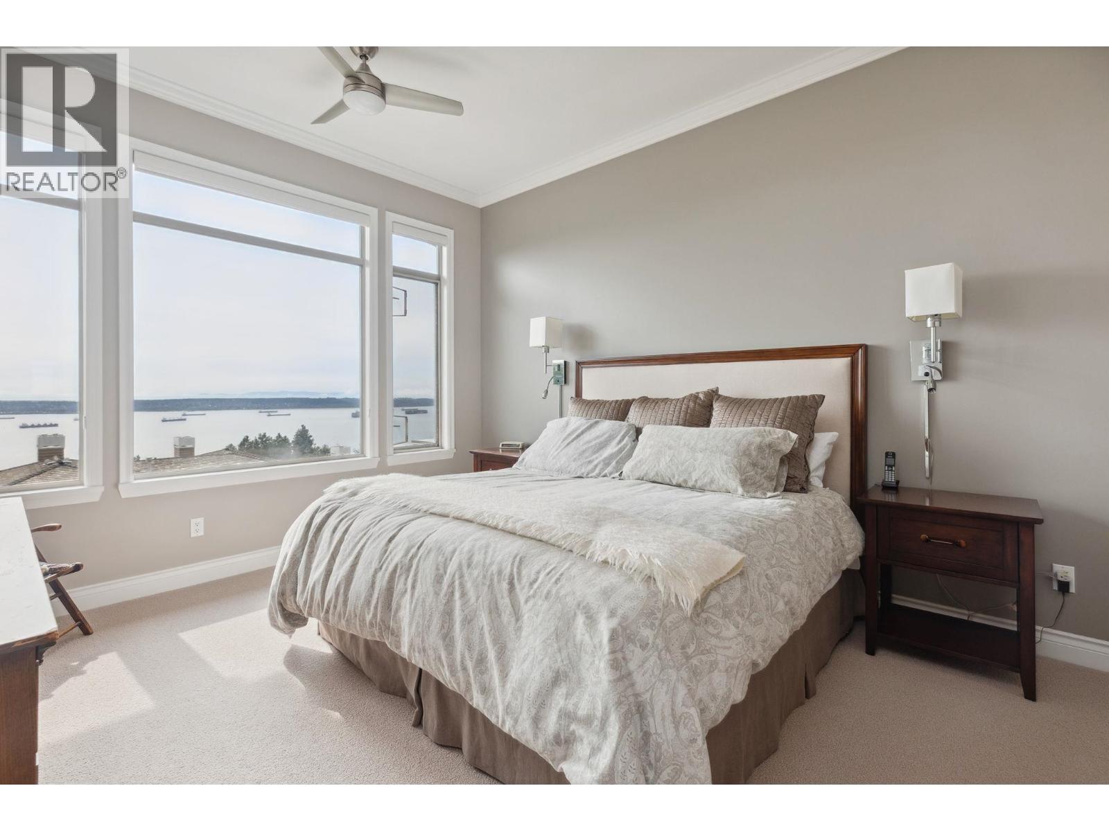 2416 CARR LANE, West Vancouver