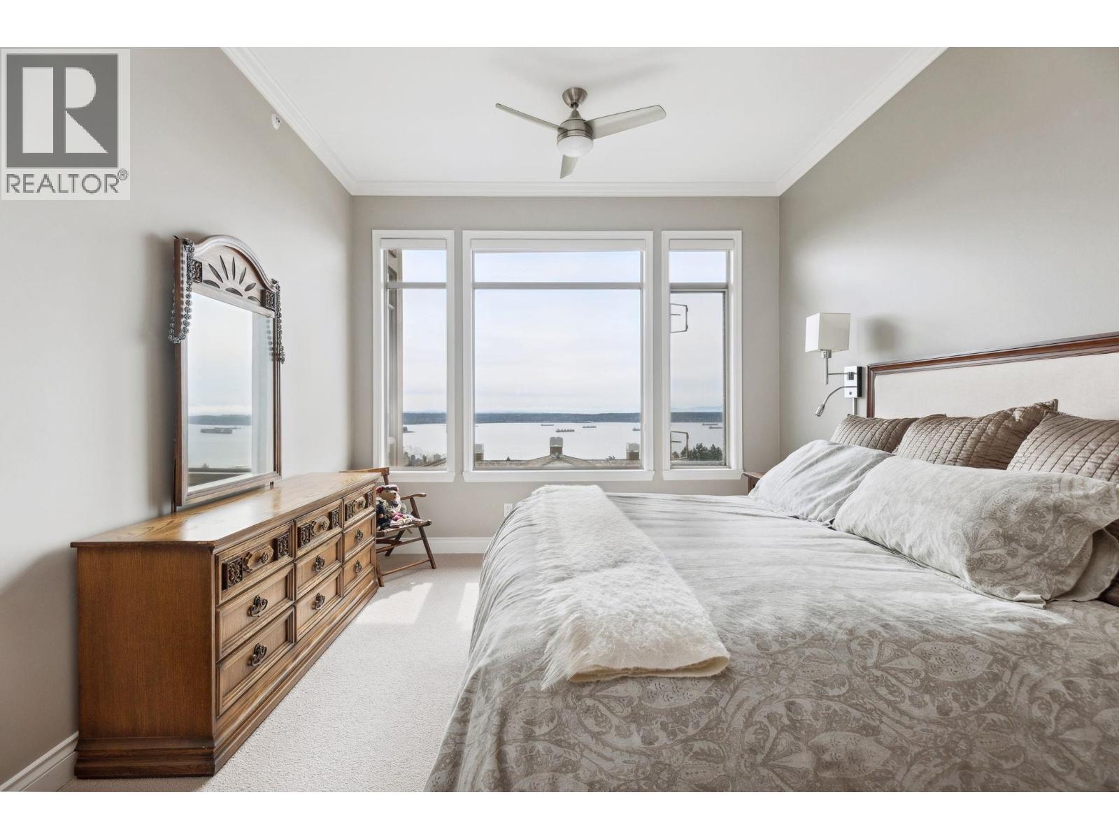 2416 CARR LANE, West Vancouver