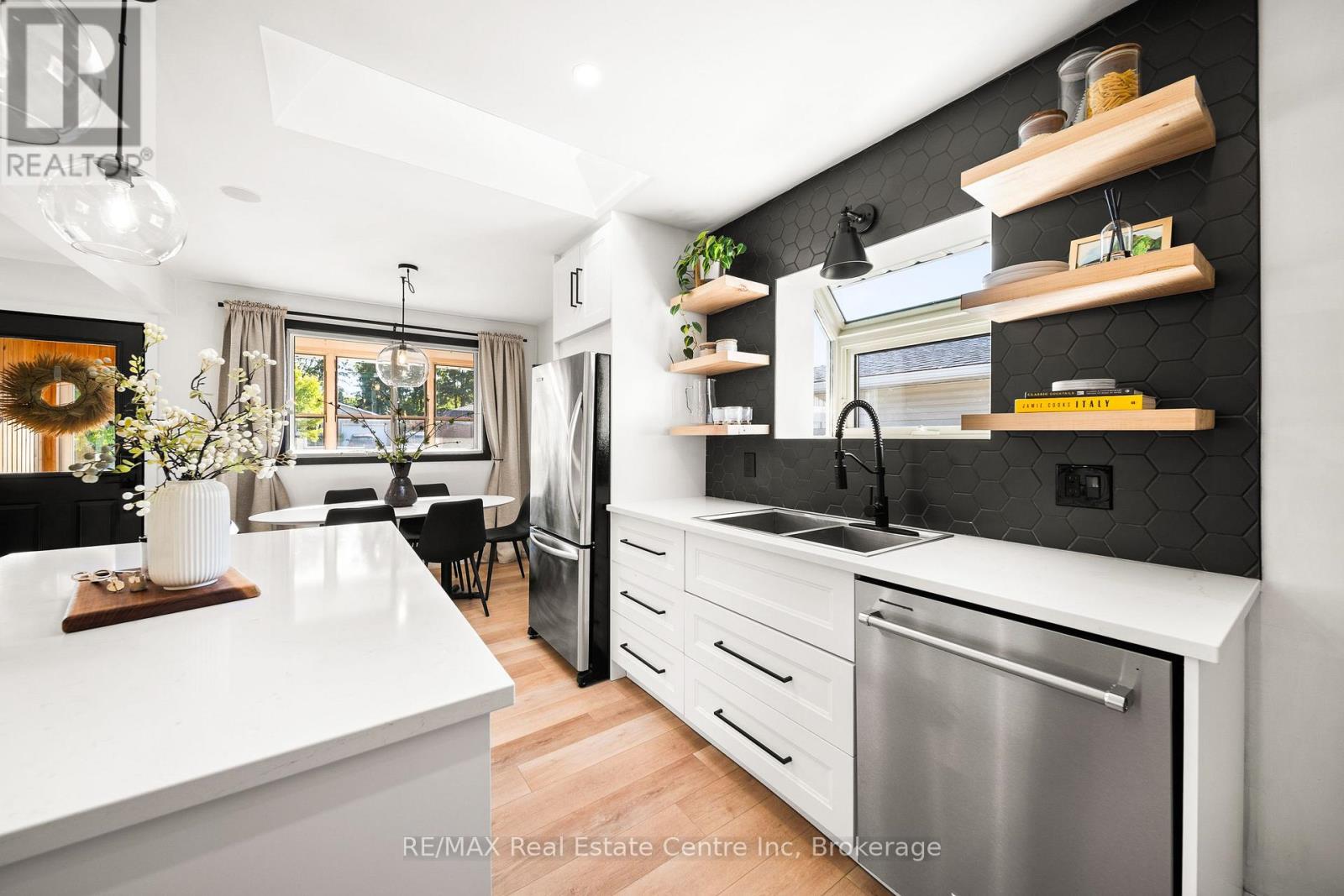 51 MUSKOKA DRIVE — photo 10