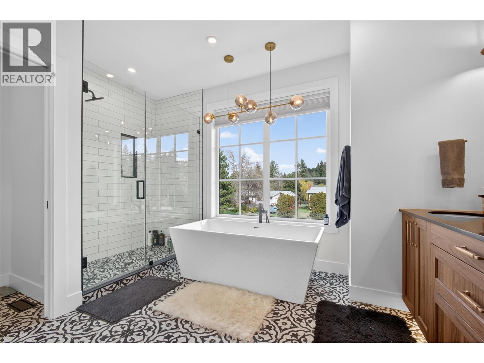  697 Balsam Road, Kelowna