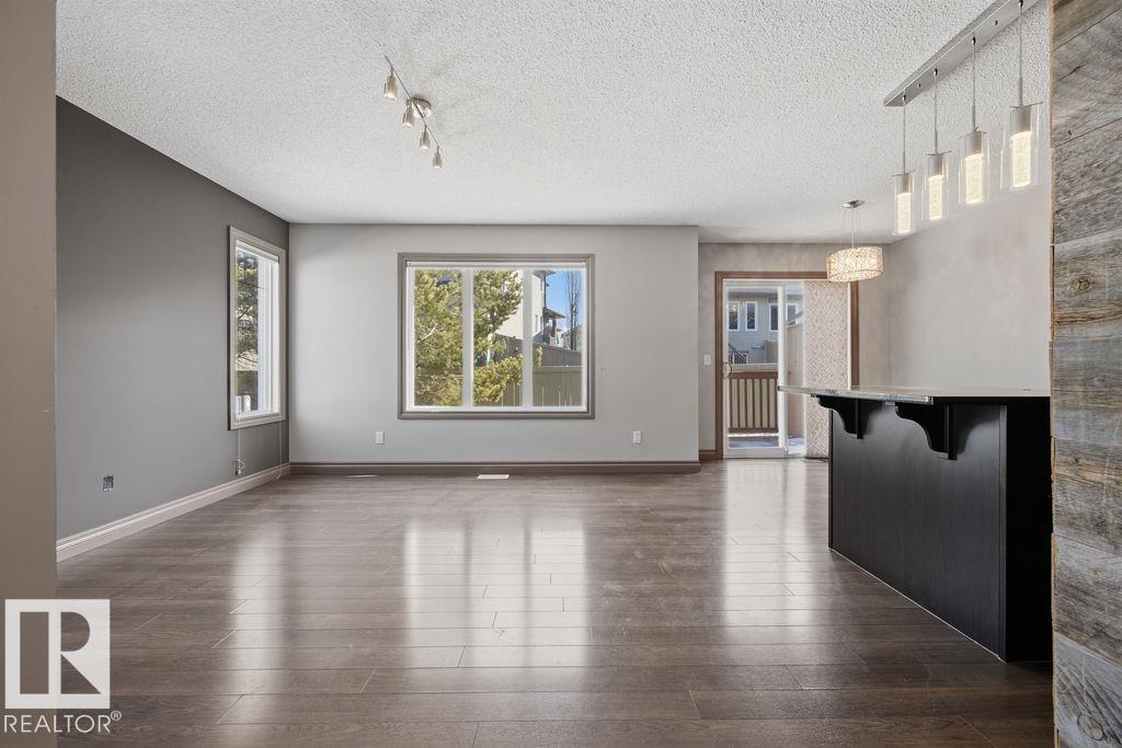 #21 2005 70 ST SW, Edmonton