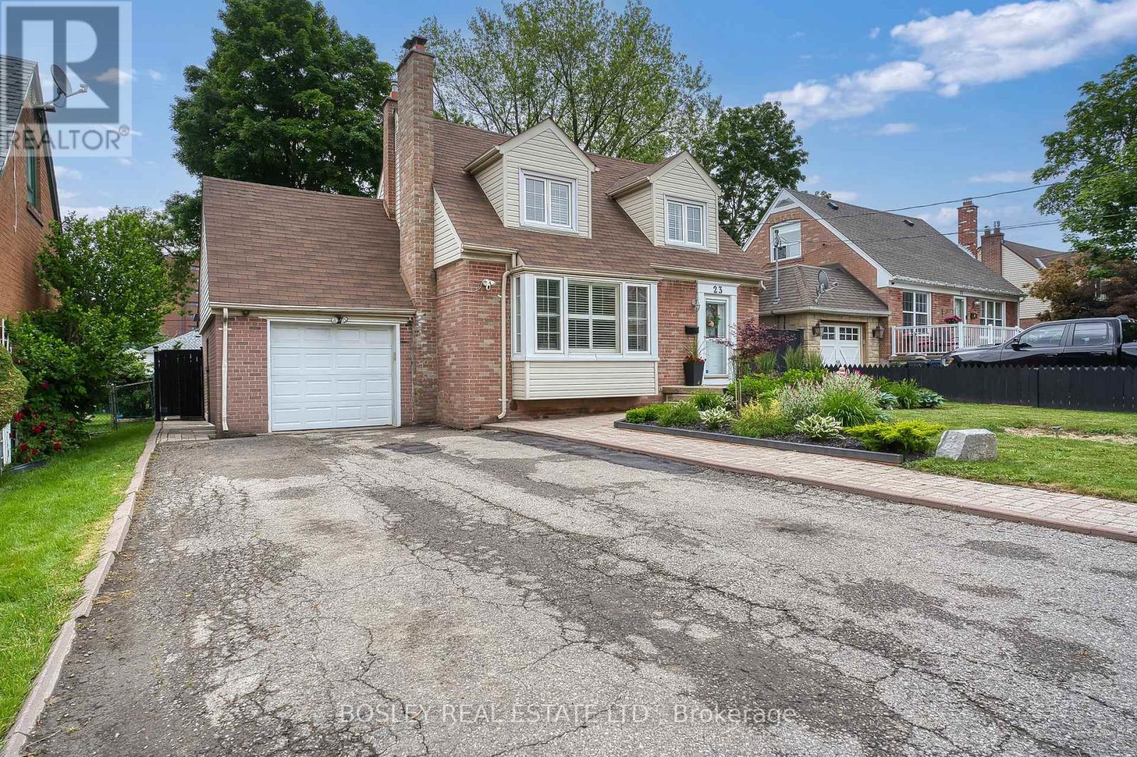 23 FARNSWORTH DRIVE - 4