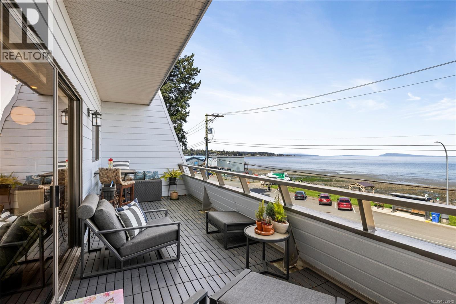 #2 2734 ISLAND HWY W - 6