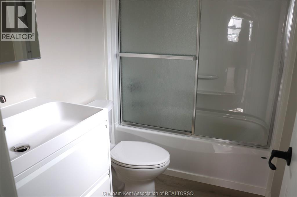 190 Catherine STREET - 7