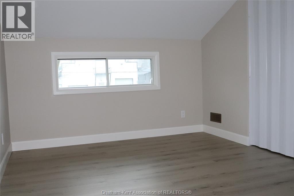 190 Catherine STREET - 9