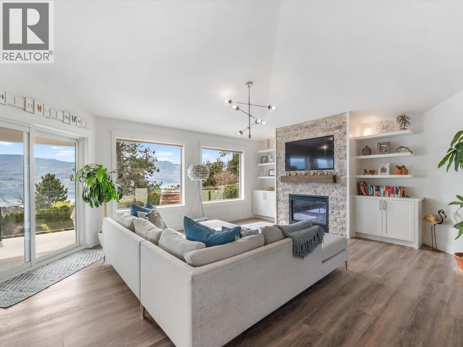  1653 Braeburn Court, West Kelowna