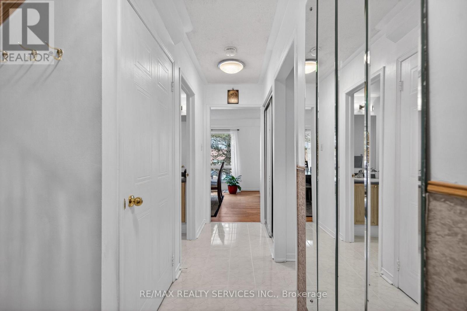 #26A 5205 GLEN ERIN DRIVE E - 8
