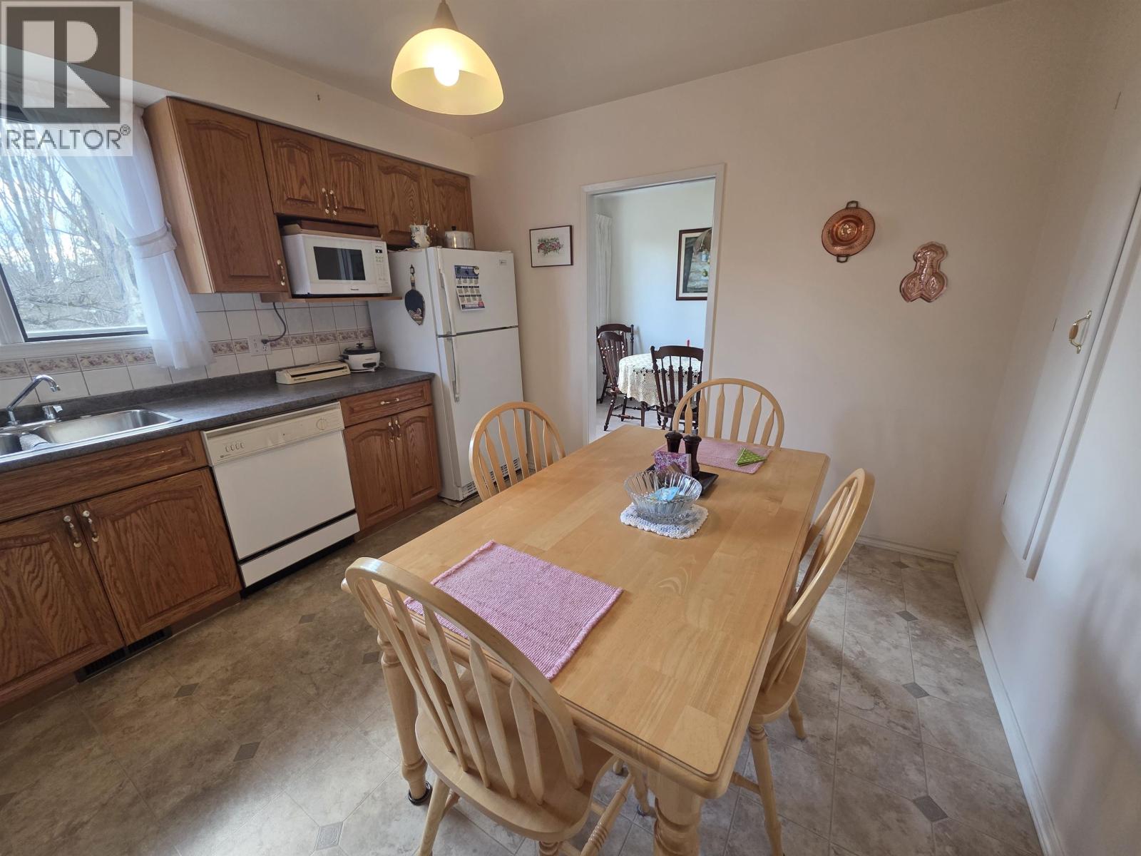 4815 DAVIS AVENUE - 10