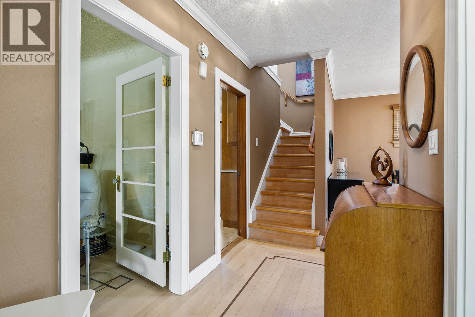 354 Burne Avenue, Kelowna