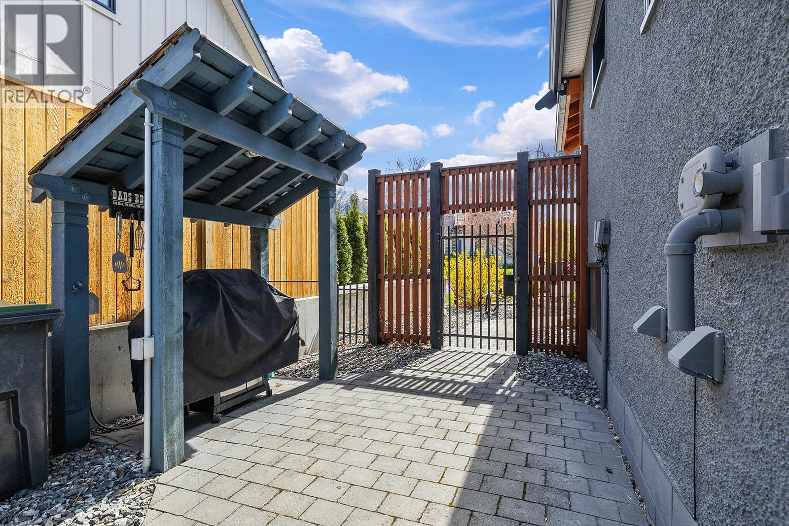 354 Burne Avenue, Kelowna