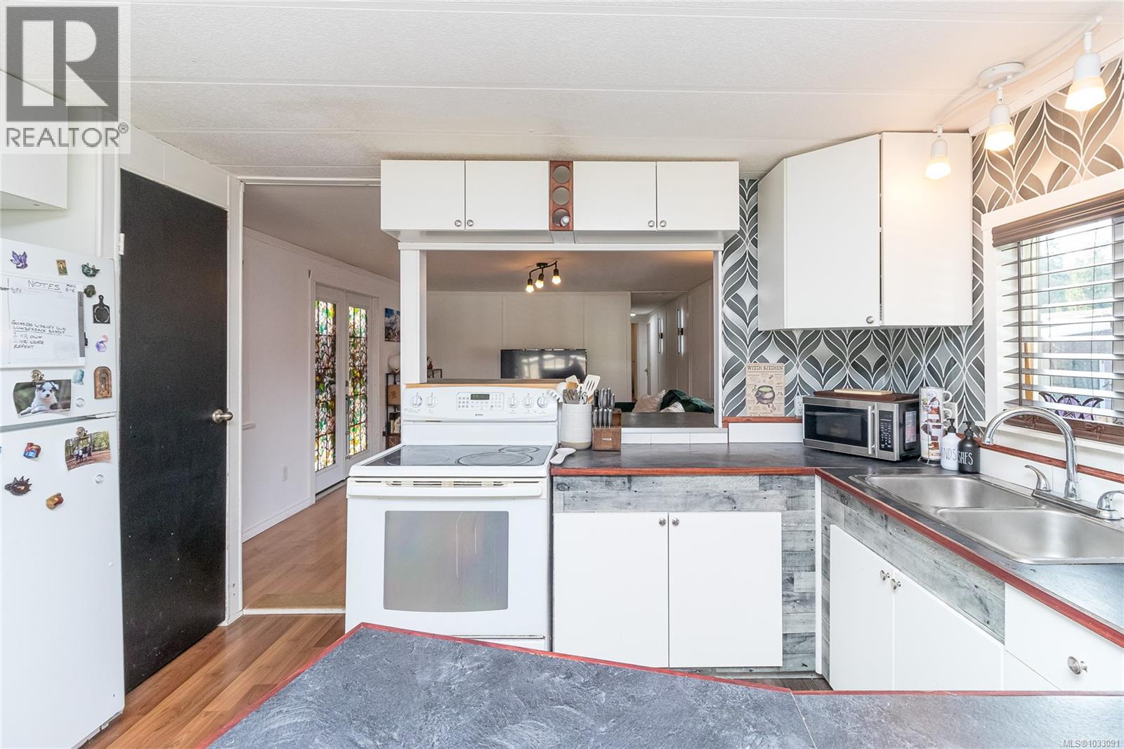 #66 2785 Wallbank Rd - 10