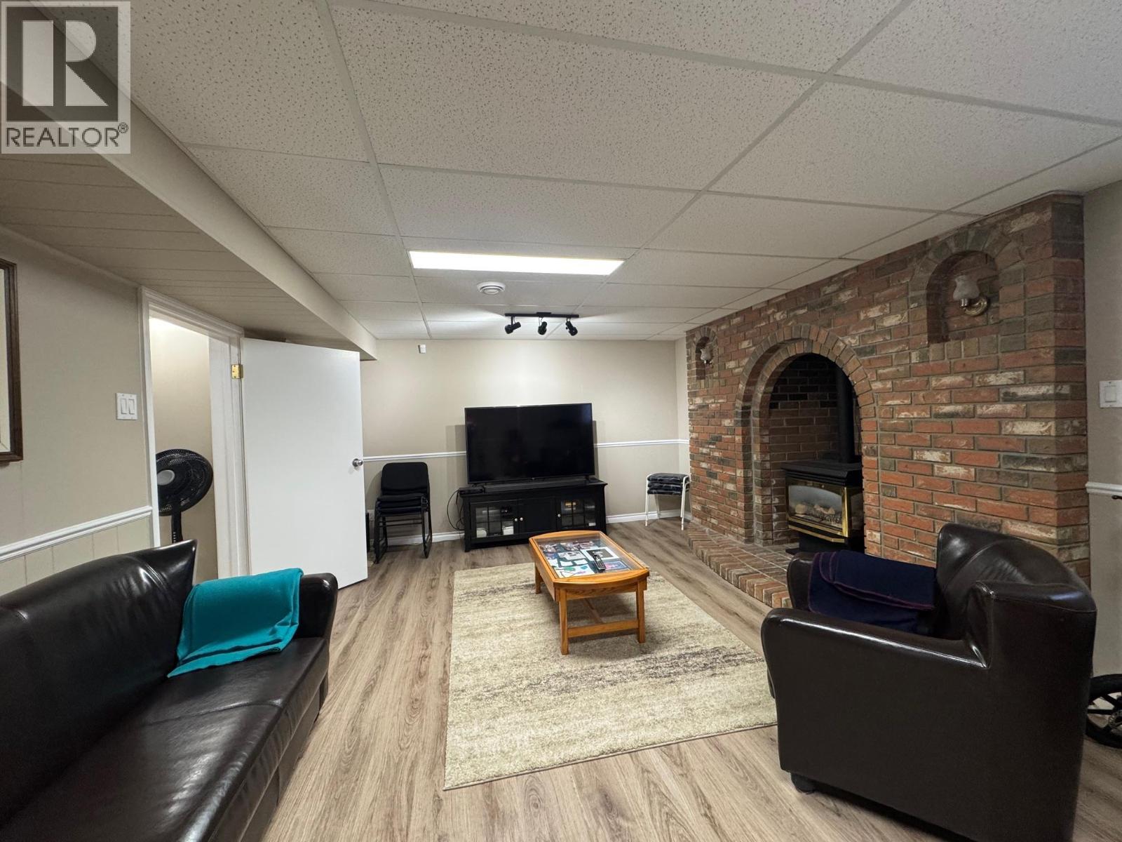 2176 Merritt Avenue - 12