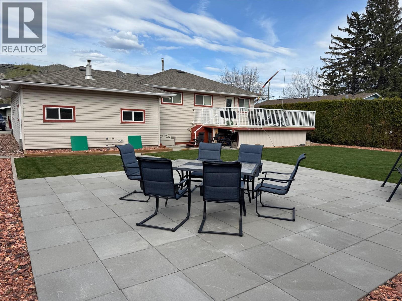 2176 Merritt Avenue - 30