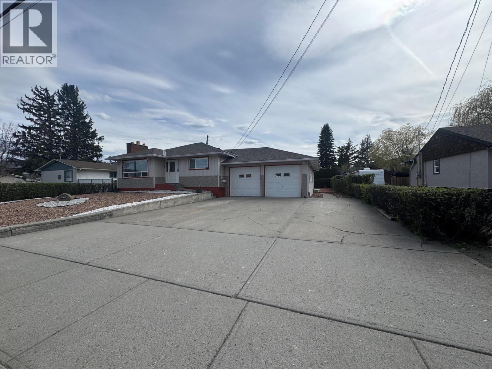 2176 Merritt Avenue - 27