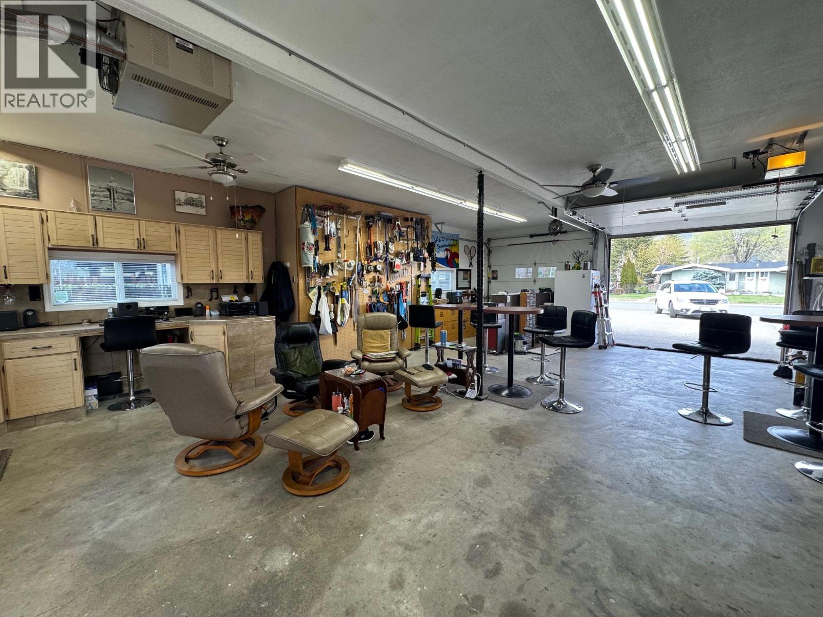2176 Merritt Avenue - 24