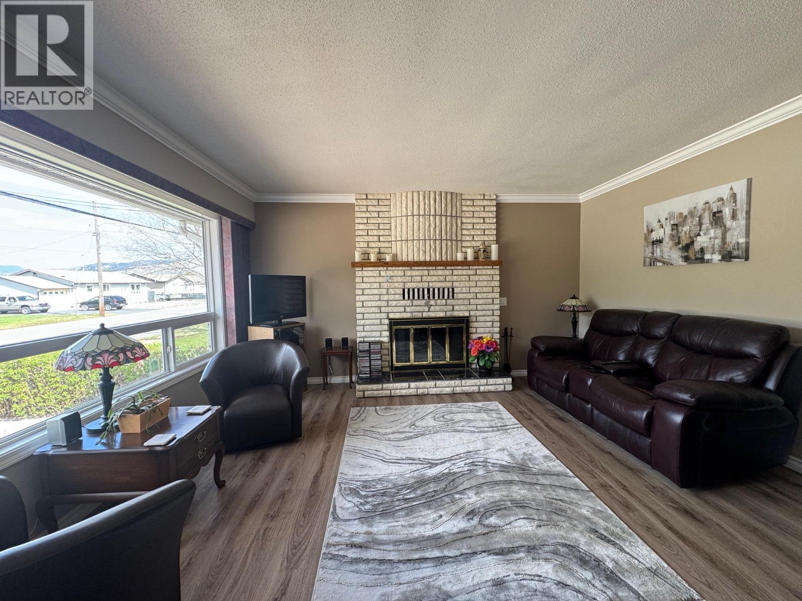 2176 Merritt Avenue - 7