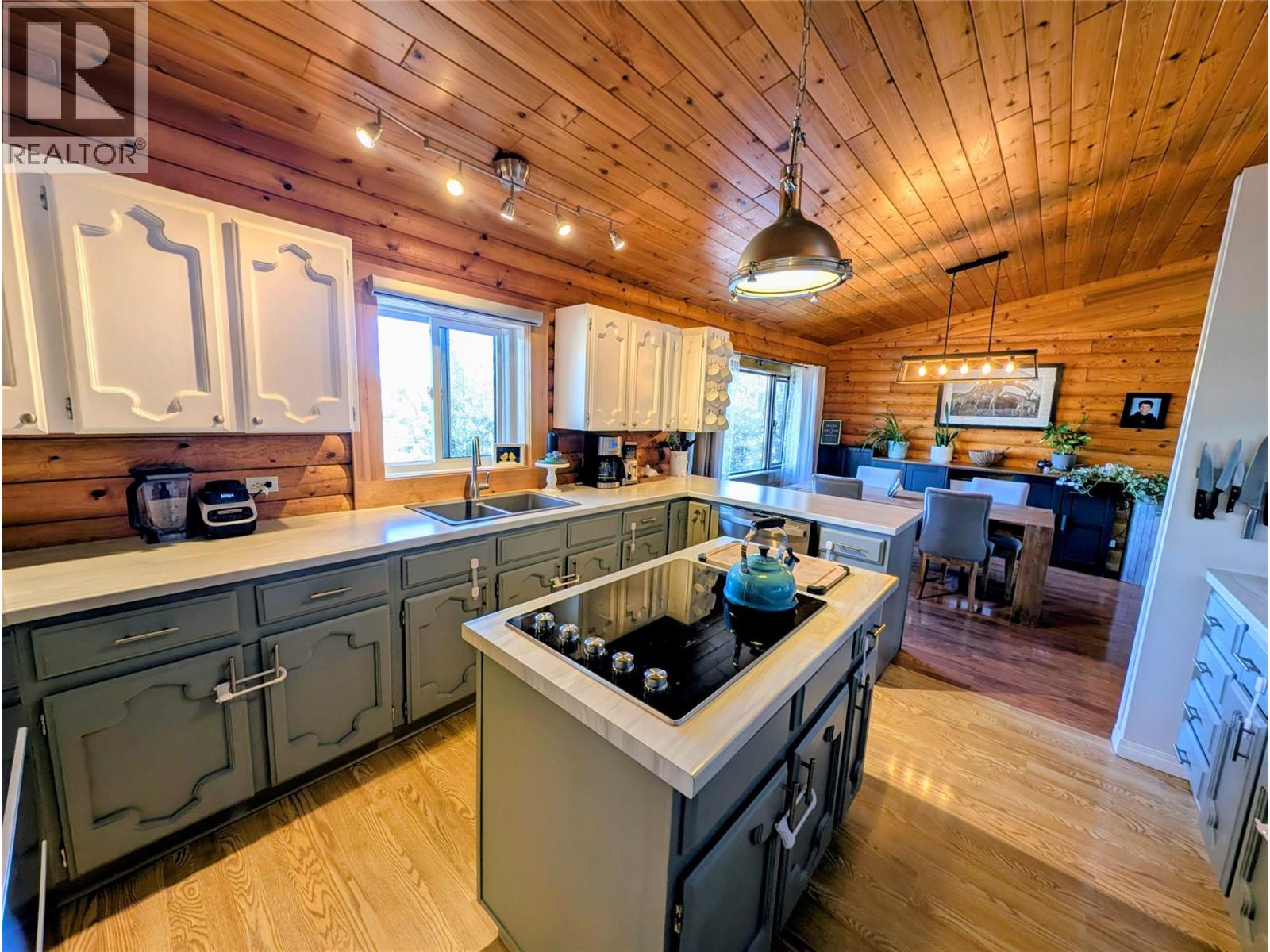 348 DALADON Place - 8