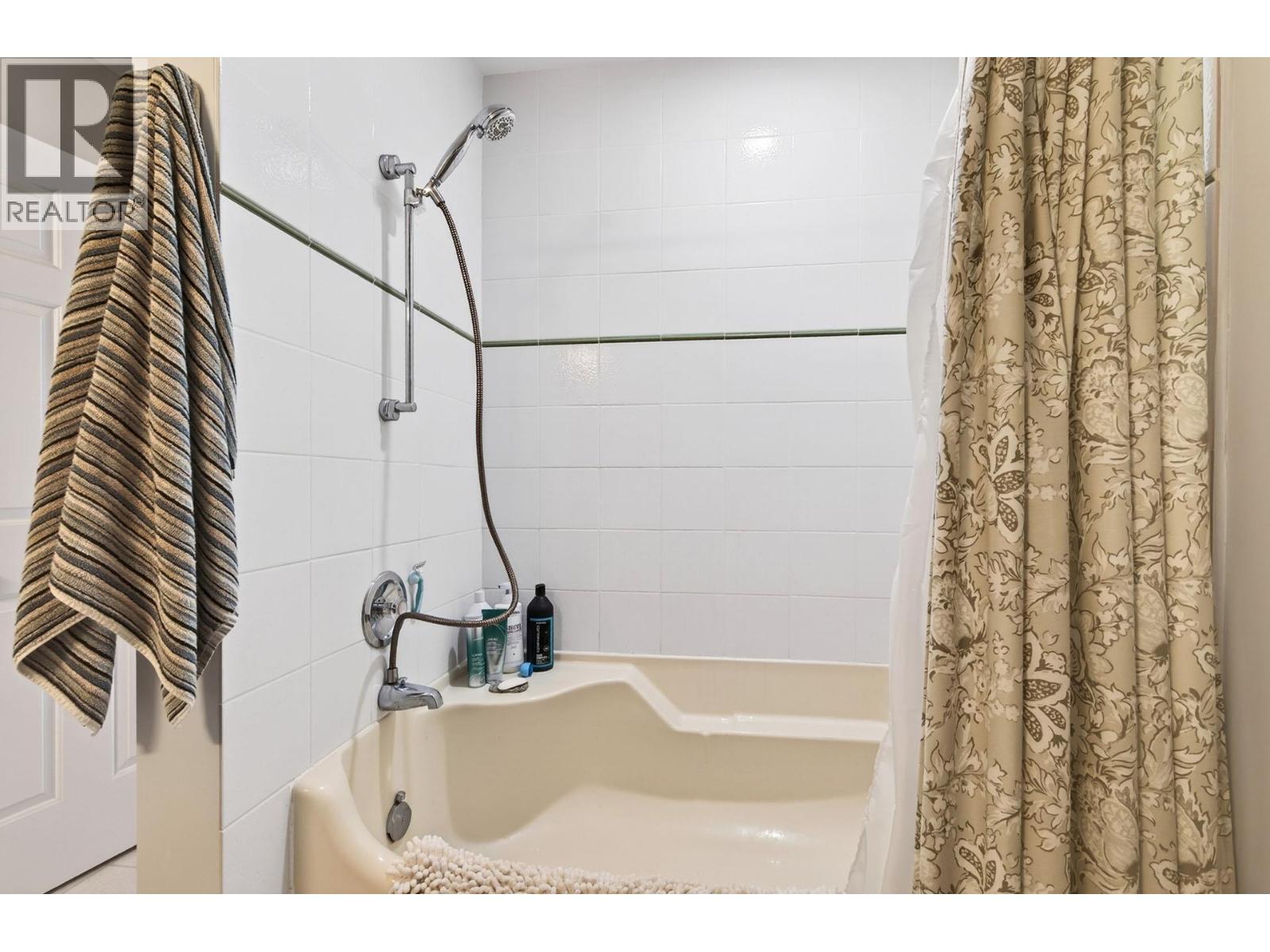 #25 1801 Paul Lake Road - 19