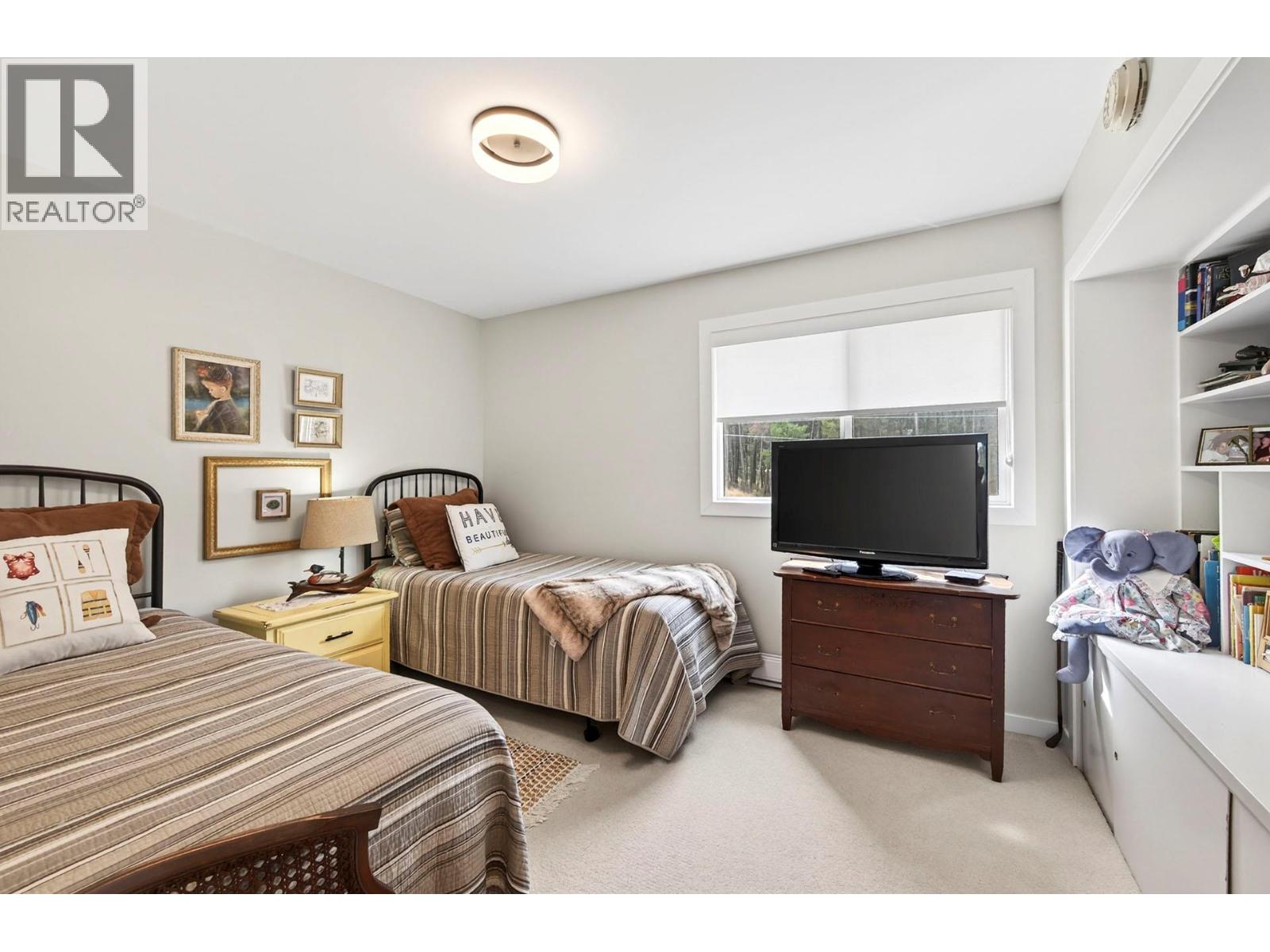 #25 1801 Paul Lake Road - 27