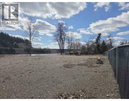2707 Queensway Street, Prince George, BC V2L4M3 Photo 12