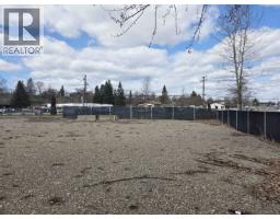 2707 Queensway Street, Prince George, BC V2L4M3 Photo 9