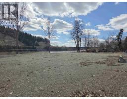 2707 Queensway Street, Prince George, BC V2L4M3 Photo 11