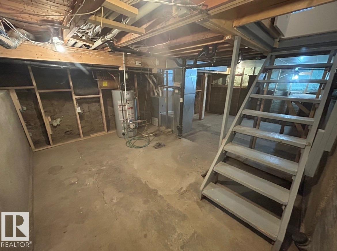 11017 38 ST NW, Edmonton