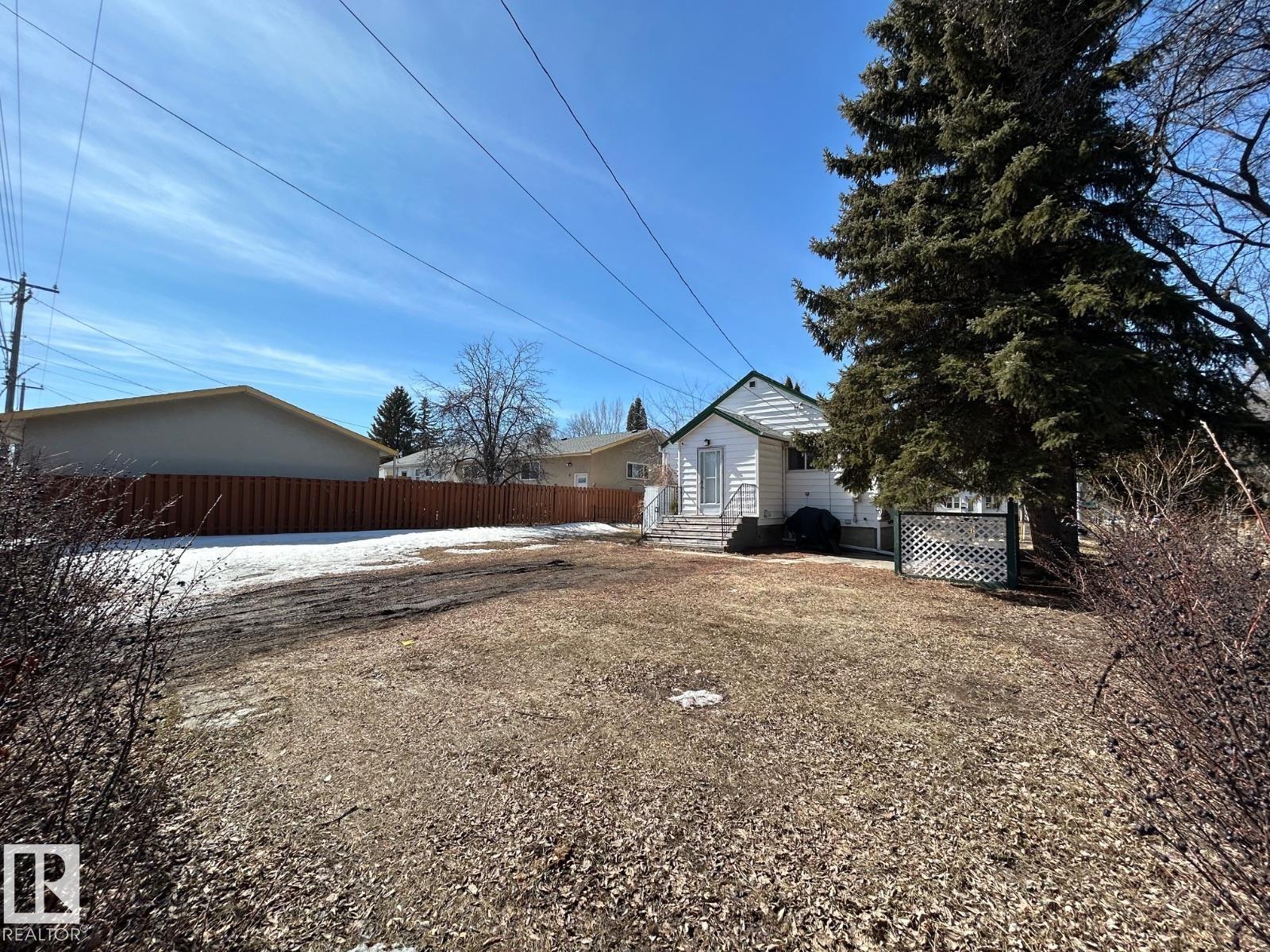 11017 38 ST NW, Edmonton