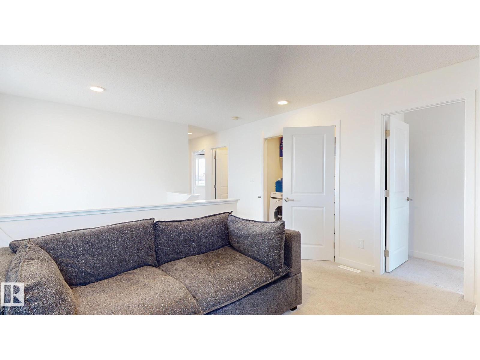 2808 152 AV NW, Edmonton