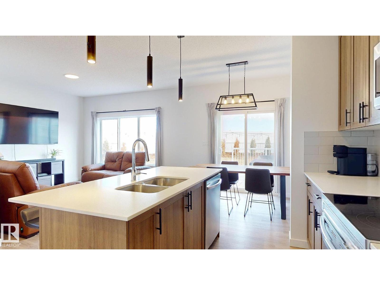 2808 152 AV NW, Edmonton