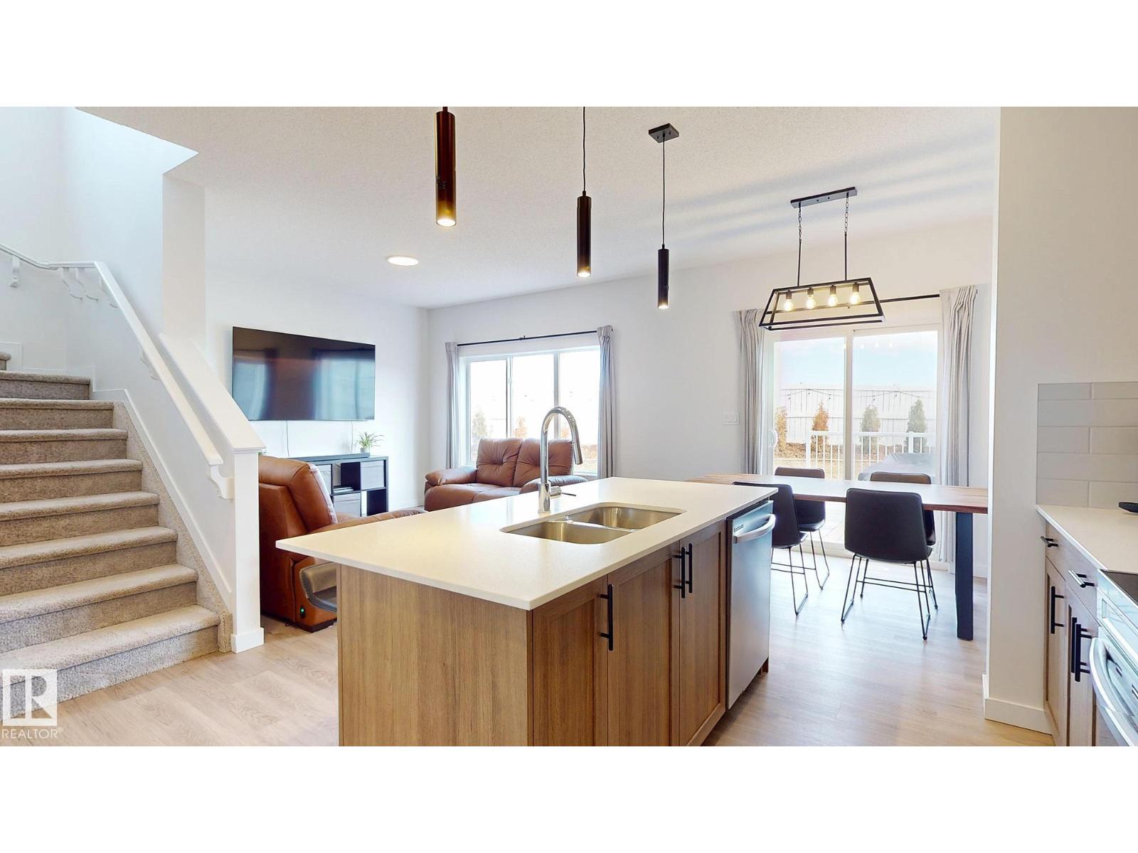 2808 152 AV NW, Edmonton